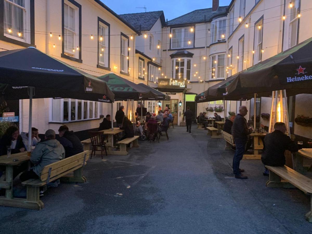 The Hand Hotel Llangollen Exterior photo